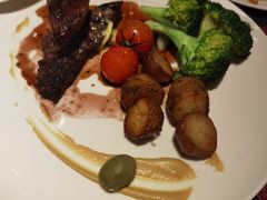 -WOLFGANG PUCK KITCHEN & BAR(迪士尼小镇店)