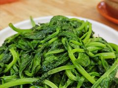 清炒豌豆尖-雷祖芳老妈蹄花店