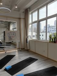 -亚太瑜伽普拉提学院