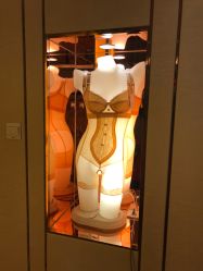 -茜尔维亚修身连锁(八佰伴店)