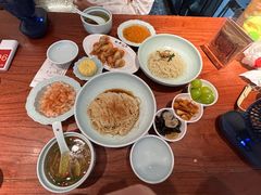 -裕兴记•蟹黄面馆(人民广场店)