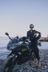 -乐派诗婚纱摄影