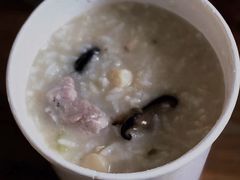 外带海鲜粥-粤仔湾砂锅粥(宜兴八佰伴店)