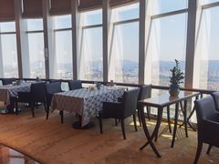 -厚街国际大酒店·360度旋转餐厅