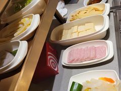 -海底捞火锅(曹安公路店)