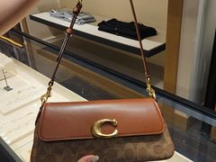 -COACH蔻驰(恒隆广场店)