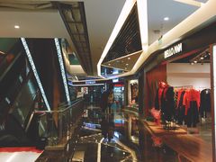 -王府井百货熙地港店
