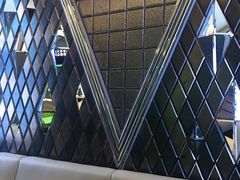 -GAGA主题量贩式KTV平价店(工大店)