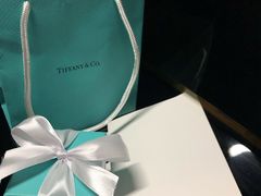 -Tiffany & Co.蒂芙尼
(杭州大厦店)