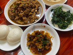 -芦茨金富饭庄·25年老字号·专做稻草鸡