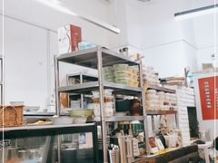 面包甜点陈列柜-袁妈红豆汤(重庆总店)