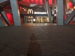-麦当劳(国家体育场南路店)