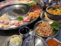 -哈哈碳都·牛肋条无限自助烤肉(宝龙店)