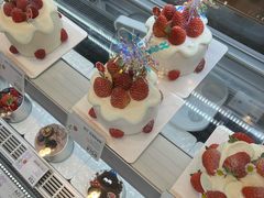 -花花卷卷·鲜食蛋糕(静安久光百货店)