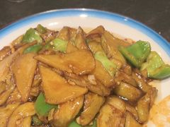 -靠山屯东北农家菜(八龙桥雅苑店)