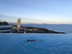 -瑰丽酒店·海吧·天际下午茶·现场DJ·天台酒吧