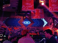 -UP嘻哈酒吧(粉巢店)