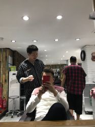 -川禾美发沙龙