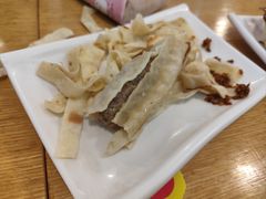 -八百里牛肉汤(盖饭·锅贴·万象城店)