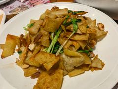 -黄泥岗·地道湖北菜(奥特莱斯店)