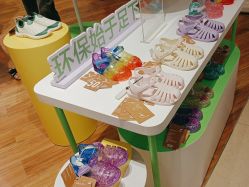 -孩子王(建邺金鹰世界店)