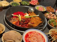 -四小区火锅·巷子里的重庆火锅(花照壁店)