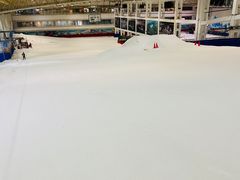 -乔波室内滑雪场