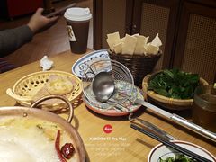 -洱火云南酸菜牛肉火锅(石景山当代商城店)