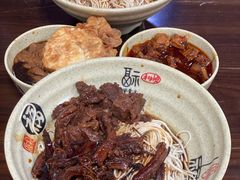 红烧牛肉面-旺泉餐饮店·清真牛肉面馆