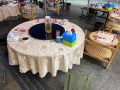 -茸梅路右拐龙虾-农家菜(松江店)