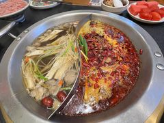 -沸炉重庆老火锅(军事博物馆店)