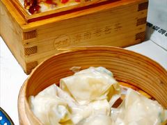 手工海南黑猪肉虾仁大混沌-太琼糟粕醋火锅·海南老爸茶(海棠湾臻选店)