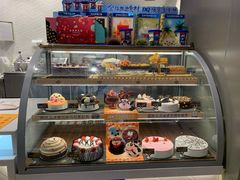 面包甜点陈列柜-DQ·蛋糕·冰淇淋(龙湖狮山天街店)
