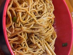 -爆炸头阿姨小四川正宗川味小吃(无任何分店)