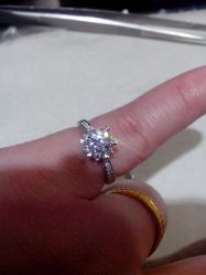 -威德钻石-克拉钻大本营(南京东路店)