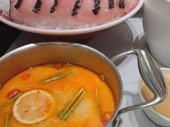 -红鼎豆捞·非遗鲍皇汤火锅(宝丰路店)