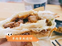 -官亭路小吃一条巷