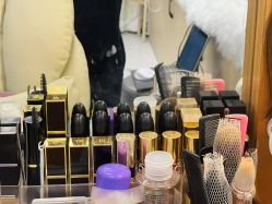 -晓V彩妆造型(大学路店)