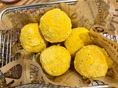 -BHC炸鸡(明洞总店)