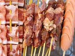 -哈尔滨小酒馆·鲜肉现穿自助烧烤(康新花园店)