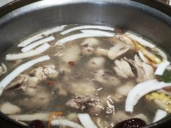-喃喃椰·糟粕醋·椰子鸡火锅(七堡花园店)