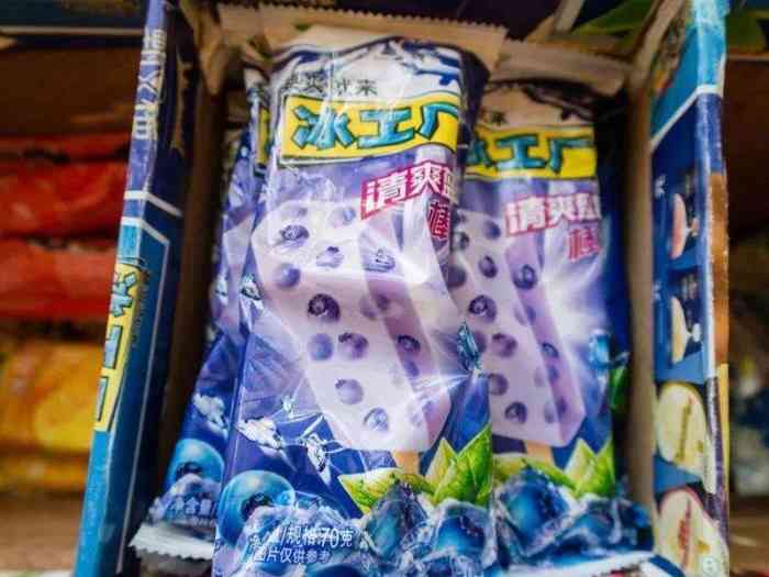 蚂蚁上树雪糕」「顶喜老冰棍」「手抓饼」「进口巧克力」「草莓家庭装