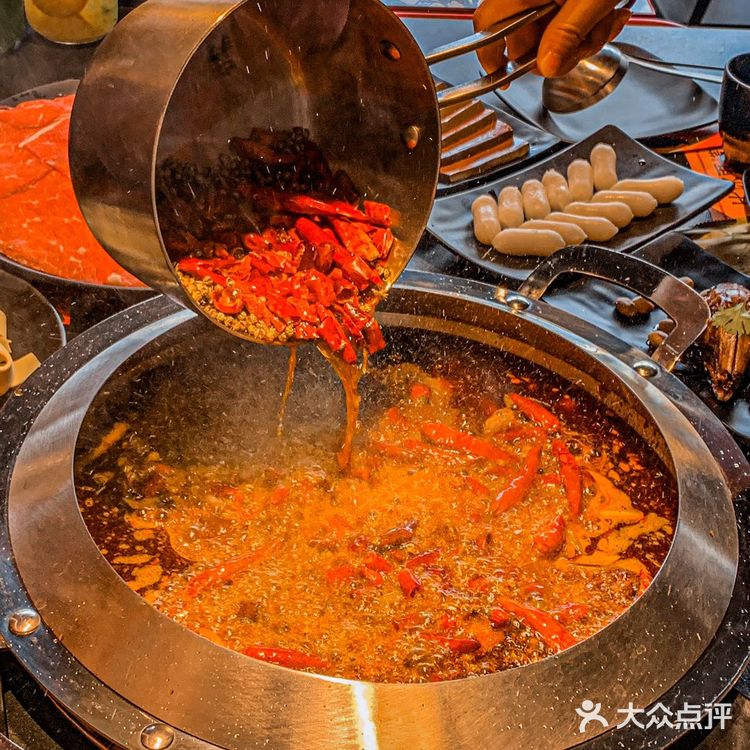 成都首家🆘🐰魔芋兔火锅🍲来了,兔兔这么可爱,一定要吃哇