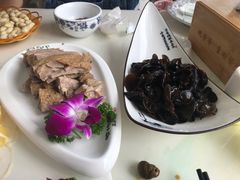 -七的湖·晚芳亭·阳澄湖农家菜·大闸蟹(莲花岛店)