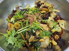 -龙顺园麻辣香锅(机场店)