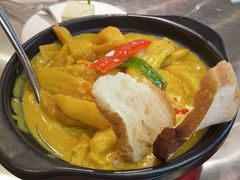 -小小集渔·泰式大排档(太古里香槟店)