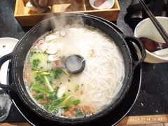 -飞虎过桥米线(翠湖店)