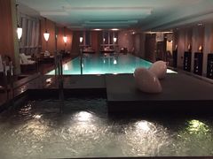 游泳池-上海柏悦酒店