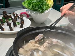 -四季缤纷椰子鸡(雨花亭凯德广场店)