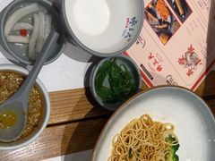 -馋三尺蟹粉小笼(人民广场店)